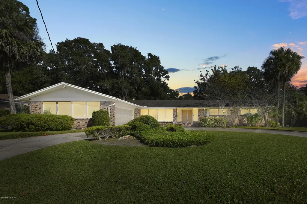 6849 La Loma Drive Jacksonville FL 32217