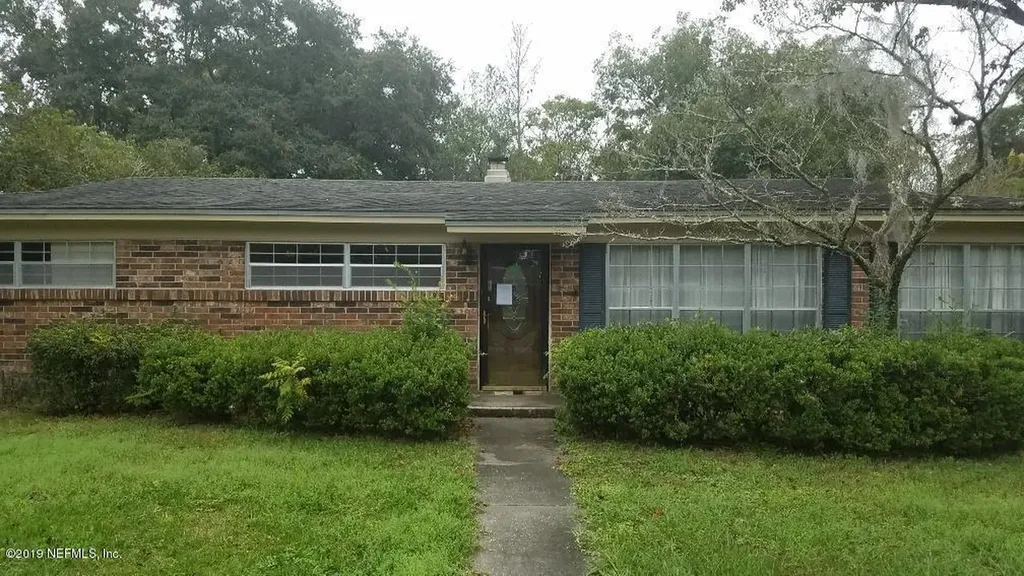 1084 Grove Park Drive S Orange Park FL 32073