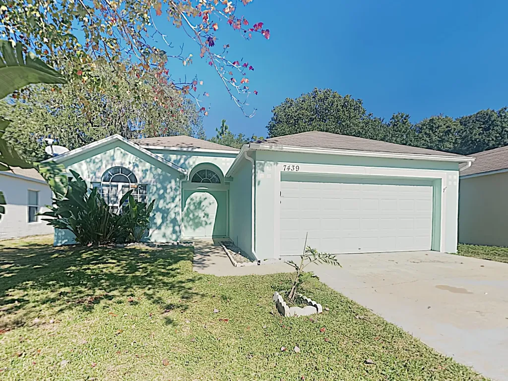 7439 Lawn Tennis Lane Jacksonville FL 32277