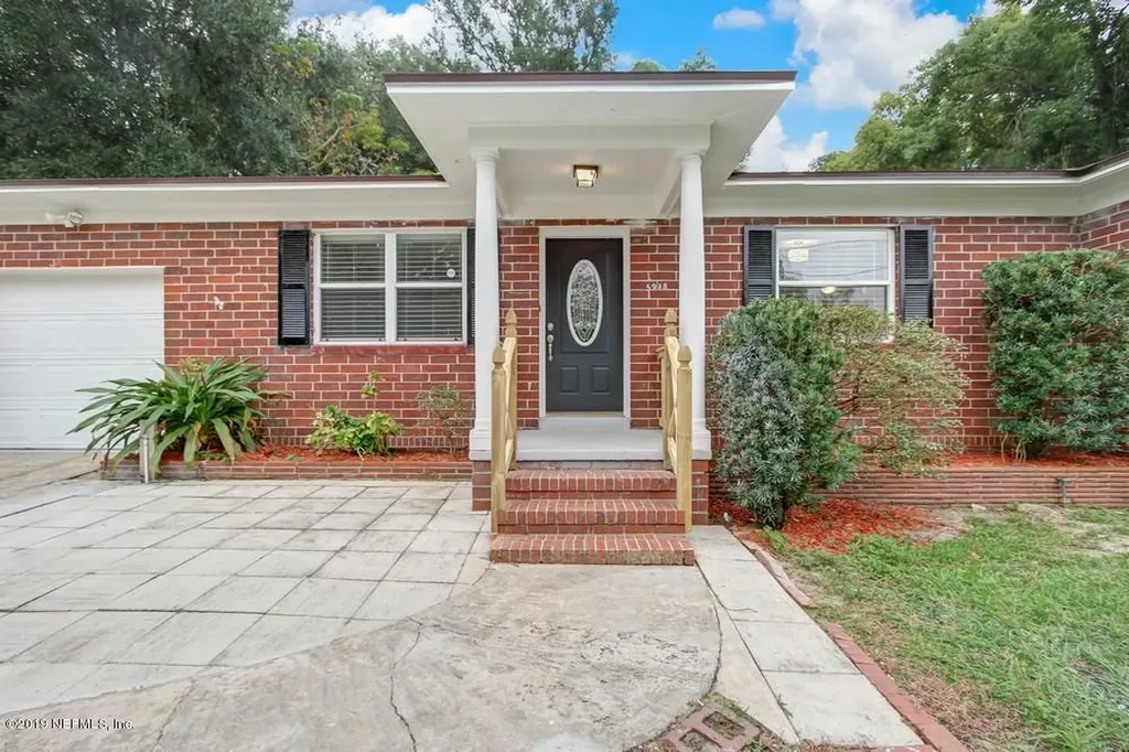5918 Lake Ridge Avenue Jacksonville FL 32211