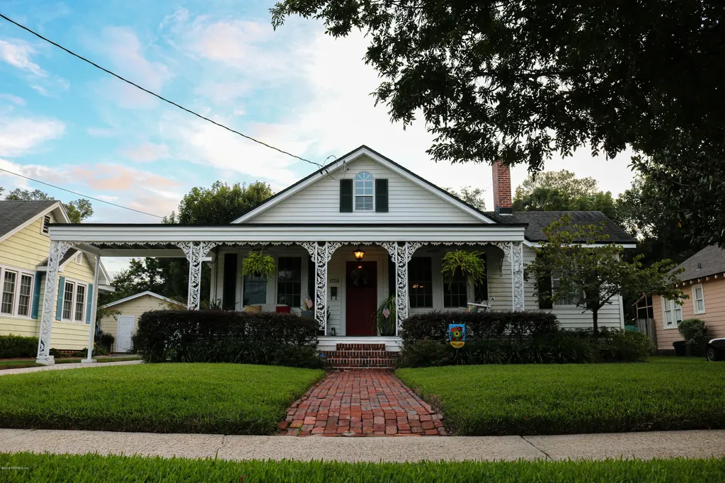 1728 Inwood Terrace Jacksonville FL 32207