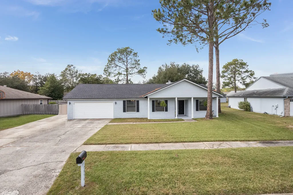 10876 Crosstie Road E Jacksonville FL 32257