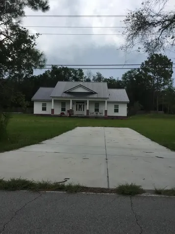 242 Round Lake Road Palatka FL 32177