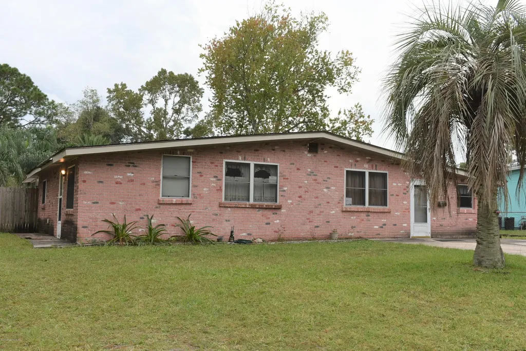 6822 Bambi Lane Jacksonville FL 32210