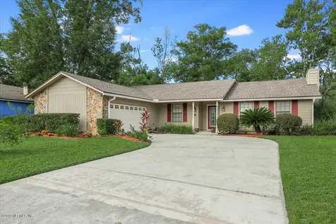 10556 Tanglewilde Drive W Jacksonville FL 32257