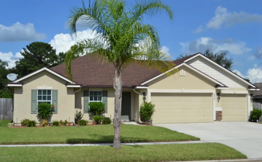 2537 Royal Pointe Drive Green Cove Springs FL 32043