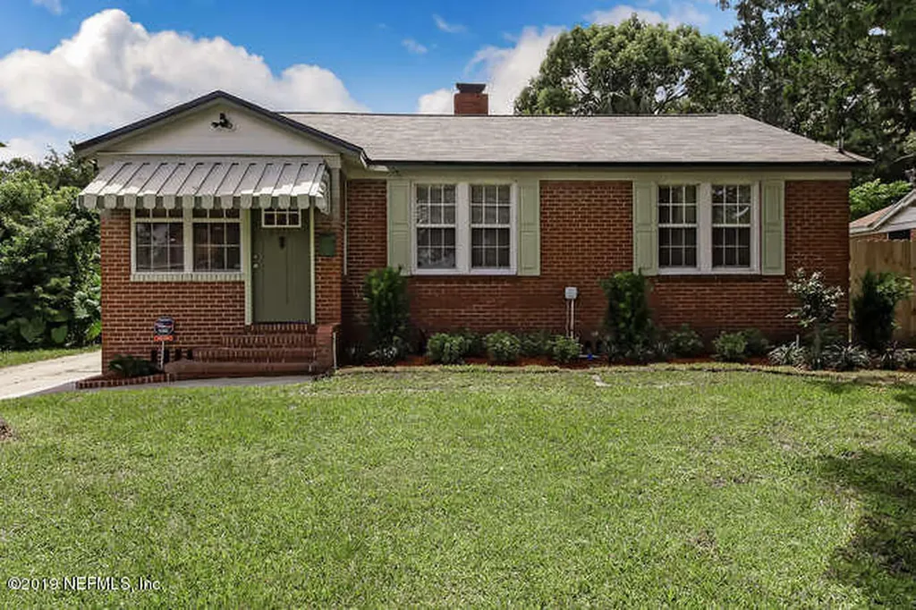 8071 Hawthorne Street Jacksonville FL 32208