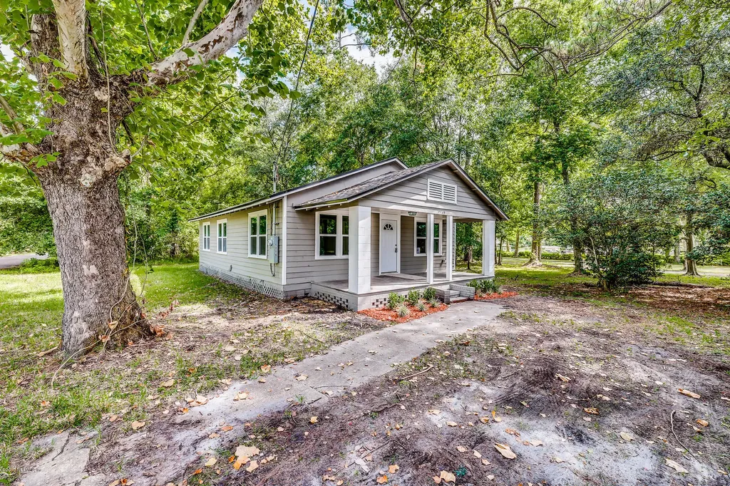 7779 W Beaver Street Jacksonville FL 32220
