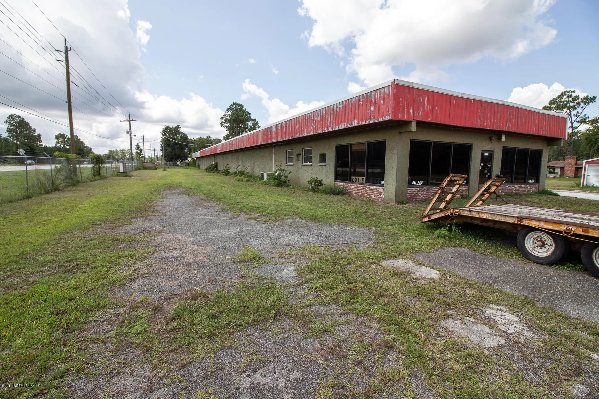 12688 S Highway 301 S Hampton FL 32044