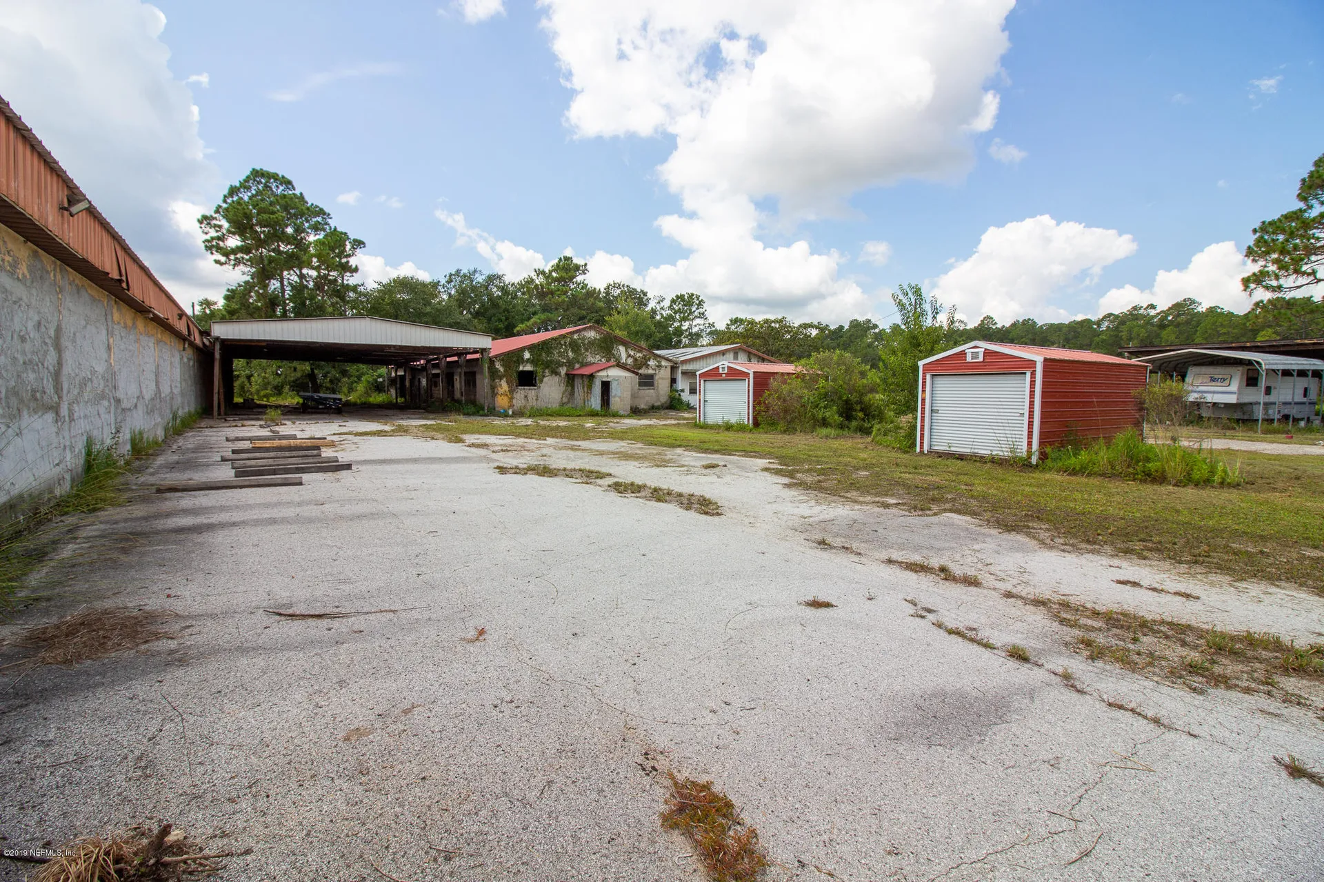 12688 S Highway 301 S Hampton FL 32044