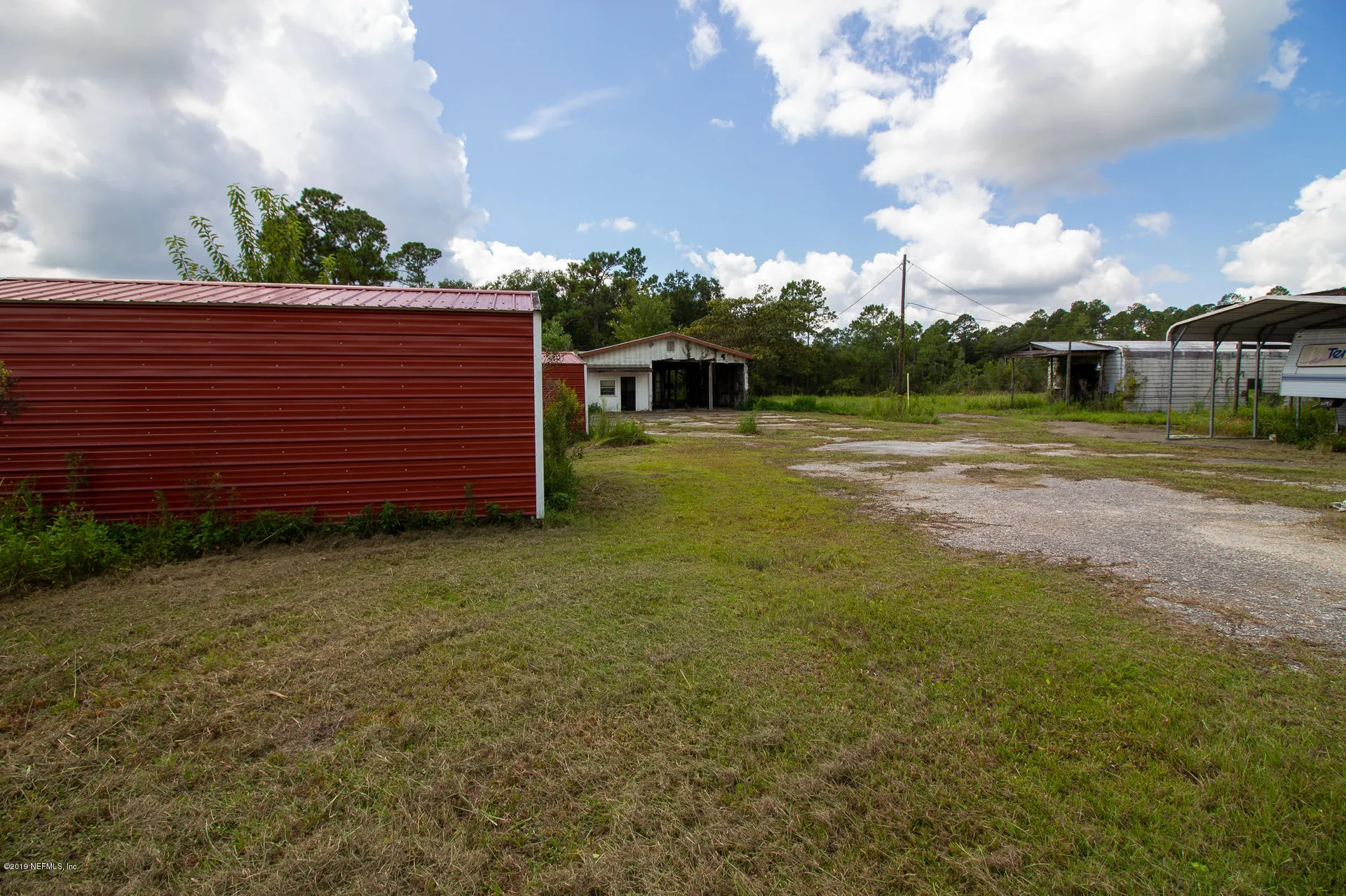 12688 S Highway 301 S Hampton FL 32044