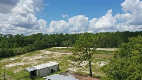 12688 S Highway 301 S Hampton FL 32044
