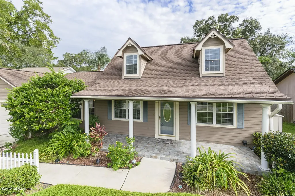 5257 Cluster Oaks Court Jacksonville FL 32258