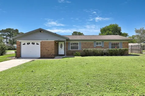 8432 Frost Street N Jacksonville FL 32221