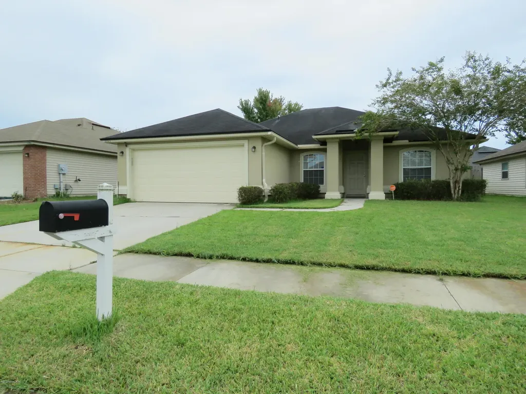 6902 Southern Oaks Drive W Jacksonville FL 32244