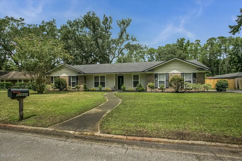 11647 Sedgemoore Drive N Jacksonville FL 32223