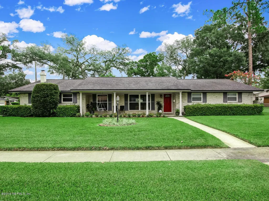 8643 Lincolnshire Road W Jacksonville FL 32217