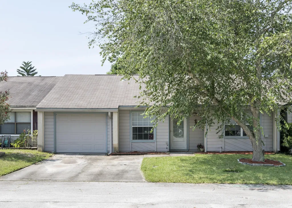 3508 Tiara Way W Jacksonville FL 32223
