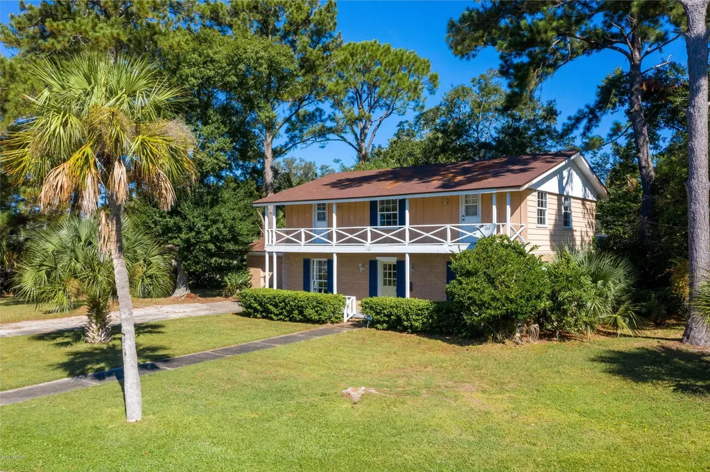 1707 Shore View Drive W Jacksonville FL 32218