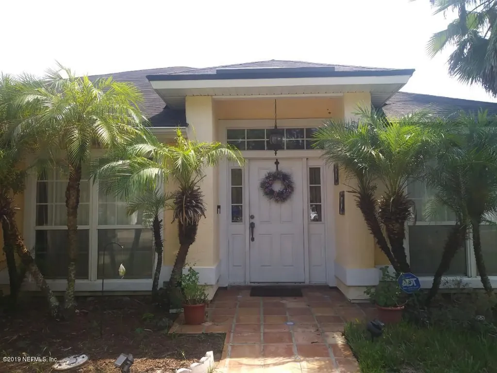 2551 Coachman Lakes Drive Jacksonville FL 32246