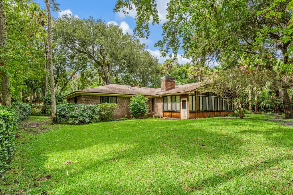 1757 Park Terrace W Atlantic Beach FL 32233