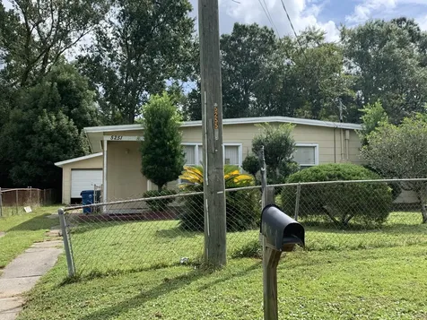 5251 Bunche Drive Jacksonville FL 32209