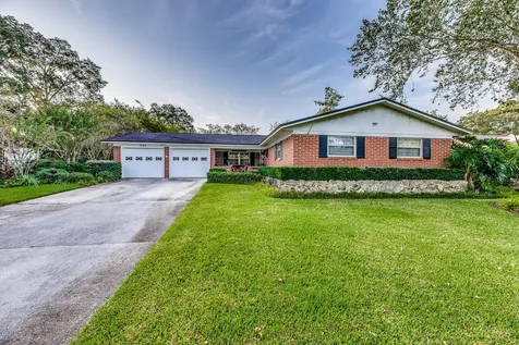 7844 Knoll Drive N Jacksonville FL 32221