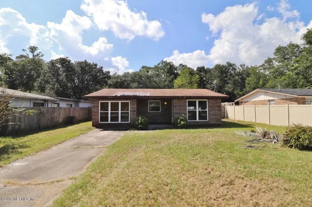 3912 Forest Boulevard Jacksonville FL 32246