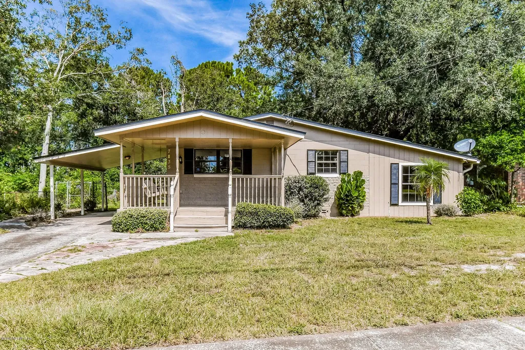 7835 Falcon Street Jacksonville FL 32244