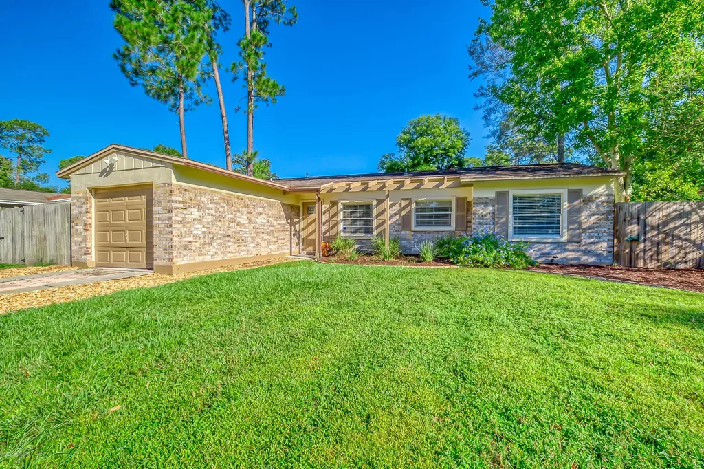 11463 Pine Forest Court Jacksonville FL 32223