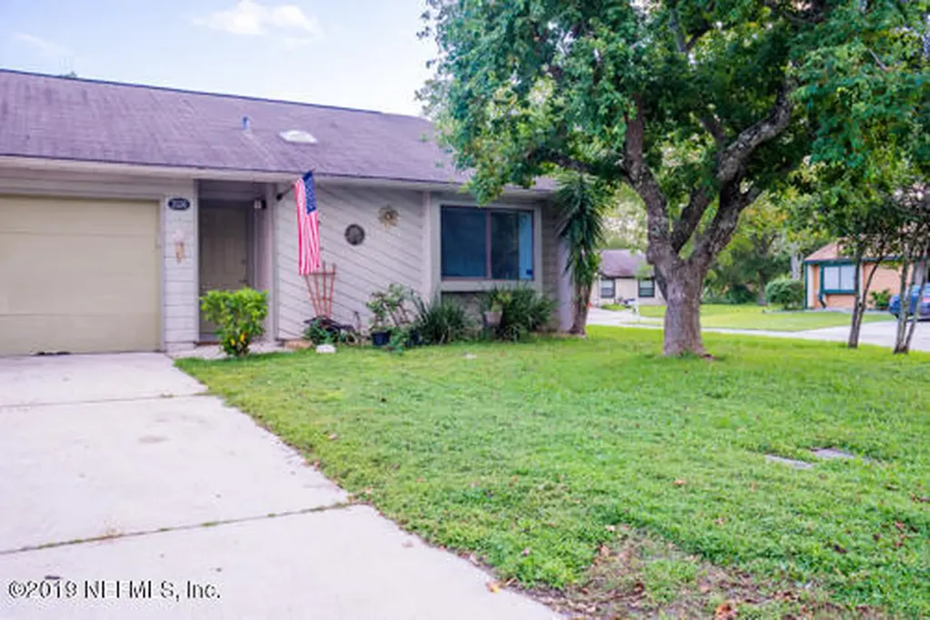 3536 Tiara Way W Jacksonville FL 32223