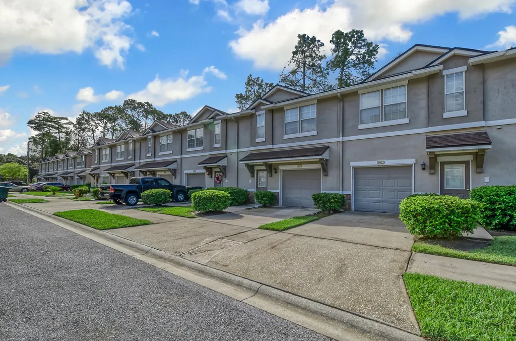 4026 Augustine Green Court Jacksonville FL 32257