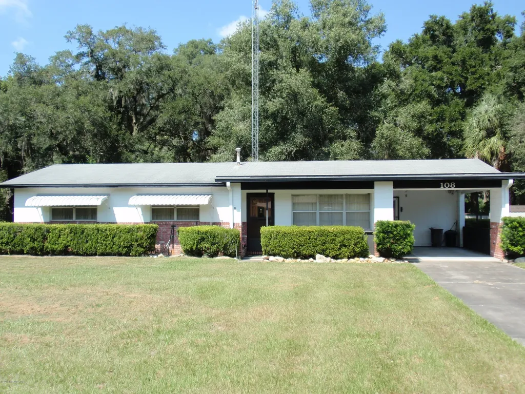 108 Cannon Court Palatka FL 32177