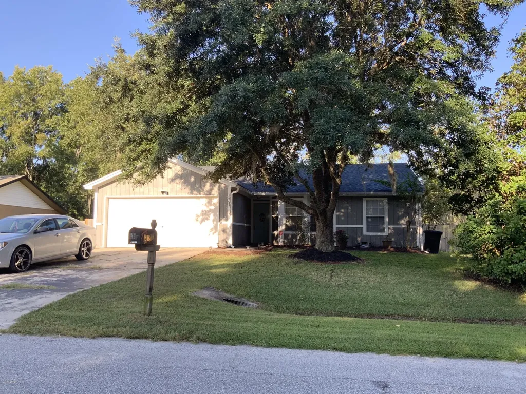 1608 Twin Oak Drive E Middleburg FL 32068