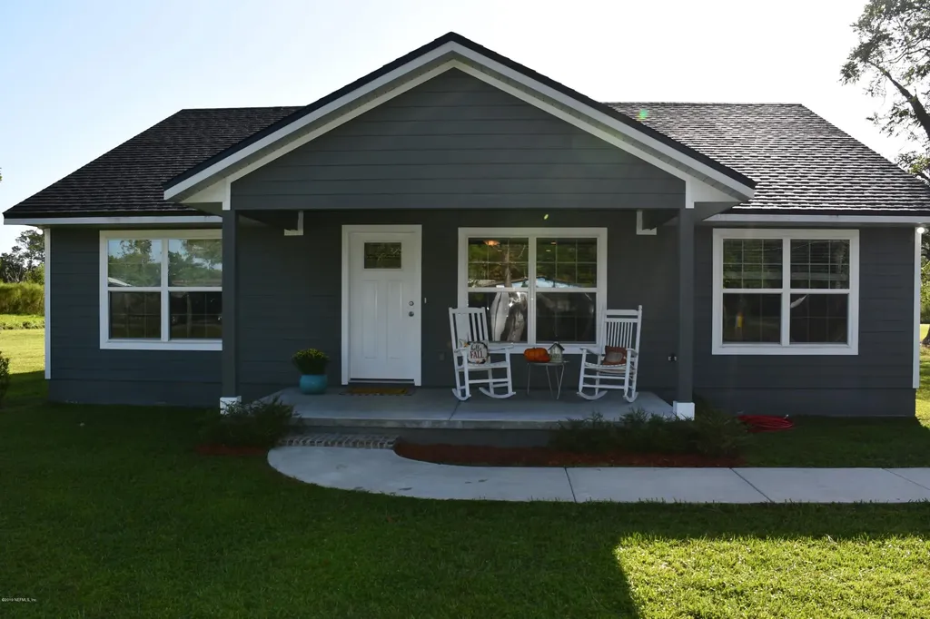 1290 SW 4th Place Lake Butler FL 32054