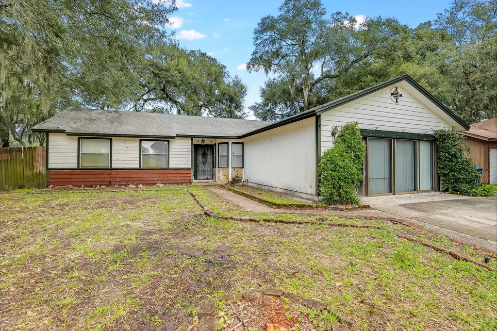 1055 Palm Landing Drive S Jacksonville FL 32233