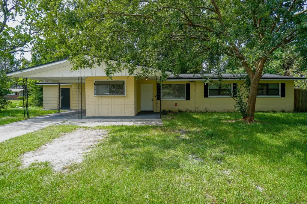 2134 Bo Peep Drive W Jacksonville FL 32210