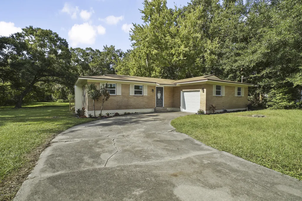 5870 Thurgood Circle S Jacksonville FL 32219