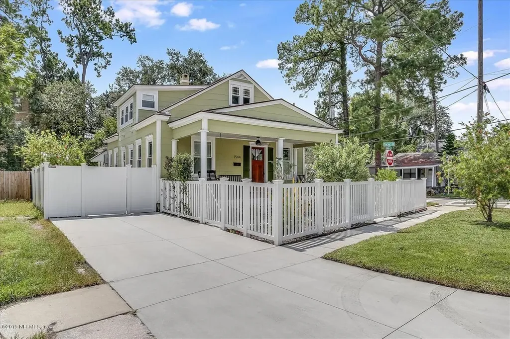 1544 Landon Avenue Jacksonville FL 32207