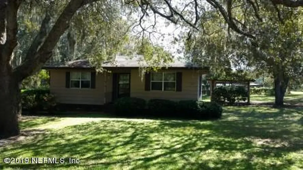 102 Ibis Court Crescent City FL 32112