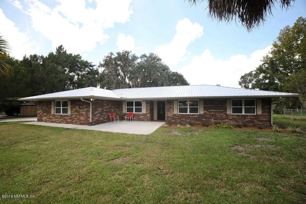103 Canal Drive East Palatka FL 32131