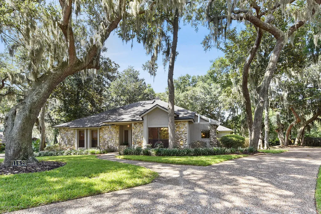 11821 Chatsworth Run Court Jacksonville FL 32225