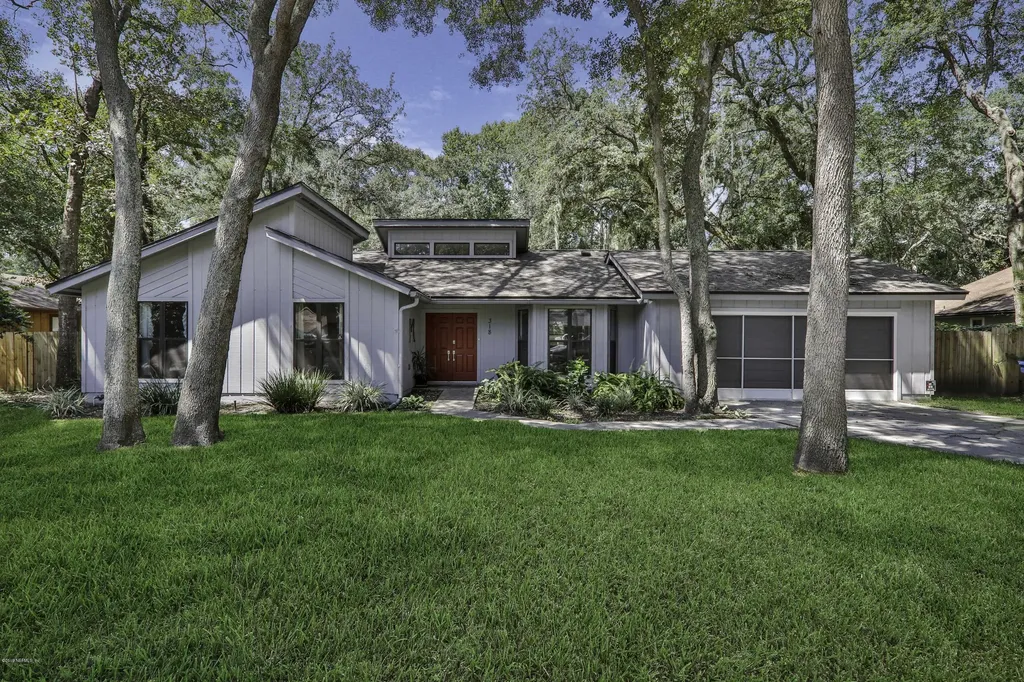 318 Tarrasa Drive Jacksonville FL 32225