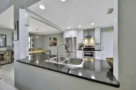318 Tarrasa Drive Jacksonville FL 32225