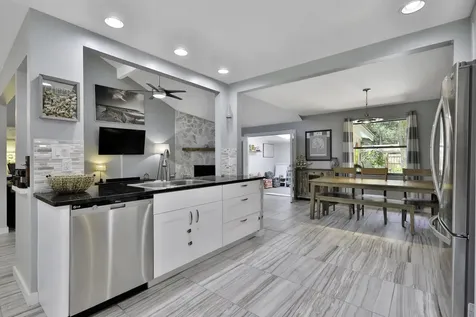 318 Tarrasa Drive Jacksonville FL 32225