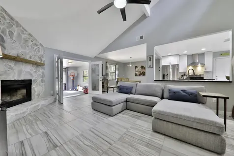 318 Tarrasa Drive Jacksonville FL 32225