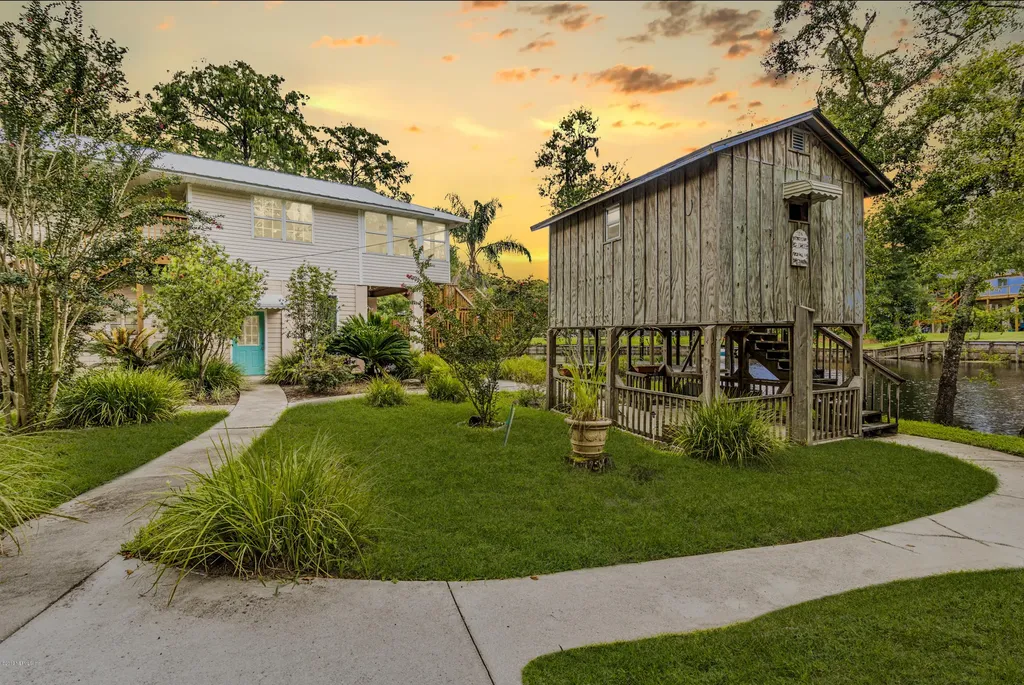 1981 Red Bug Alley Middleburg FL 32068