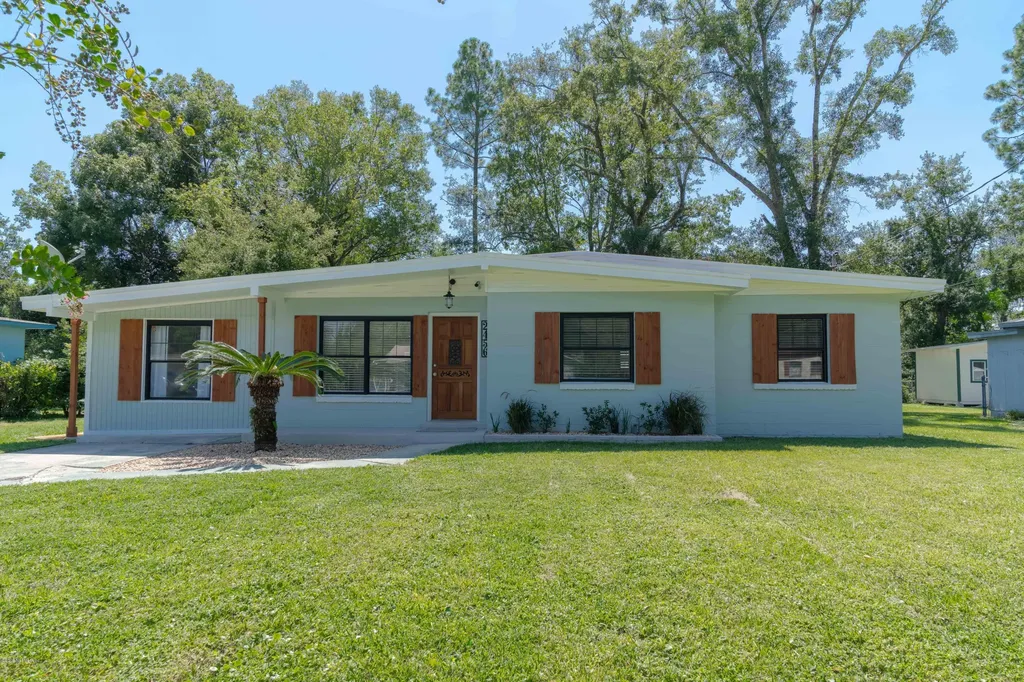 2456 Dolphin Avenue Jacksonville FL 32218