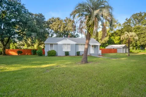 1015 Saratoga Boulevard Jacksonville FL 32208