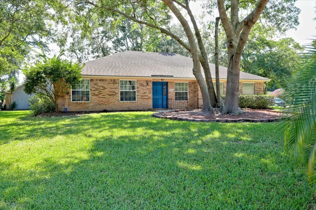 4419 Gentle Knoll Drive N Jacksonville FL 32258